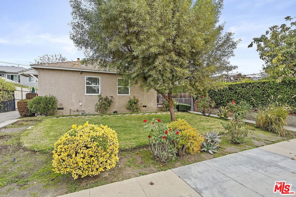1326 N Screenland Drive A Property Photo