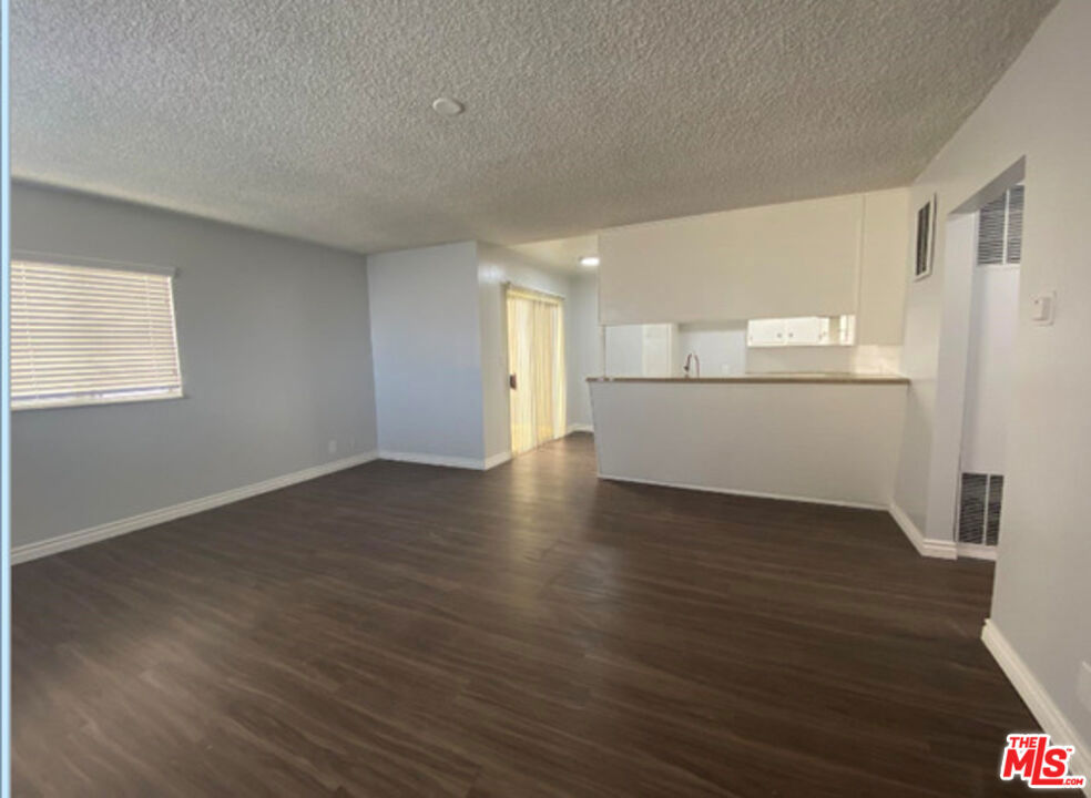 4379 W 141st Street Property Photo 3