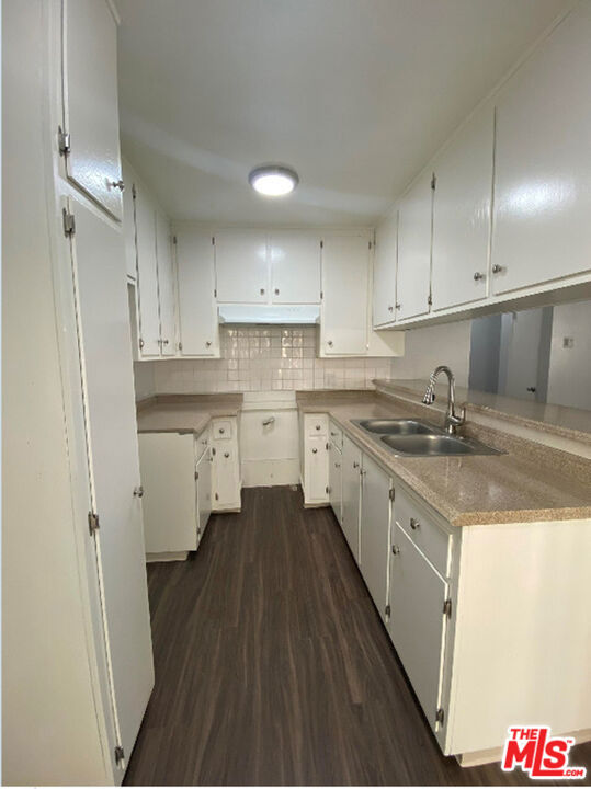 4379 W 141st Street Property Photo 7