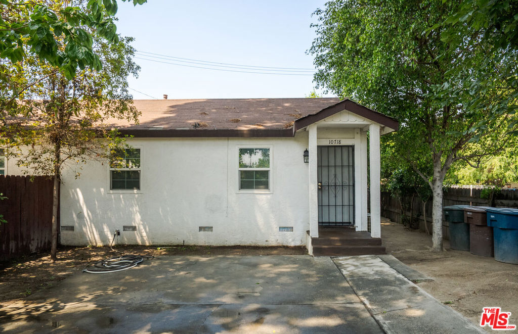 10718 Elliott Avenue Property Photo