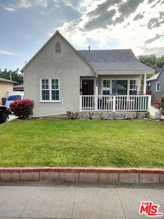 429 N Brighton Street Property Photo 1