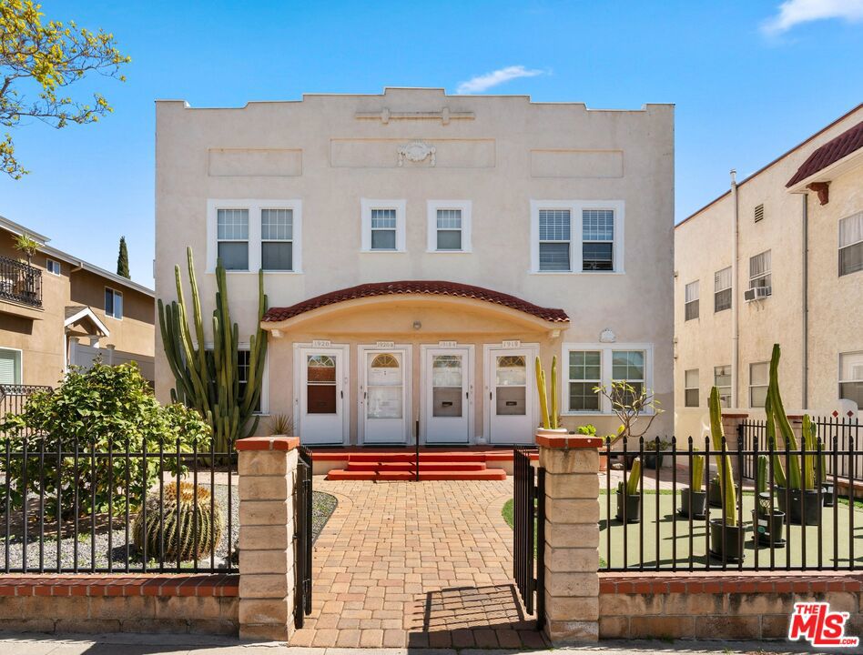 1918 Rosalia Road Property Photo 1
