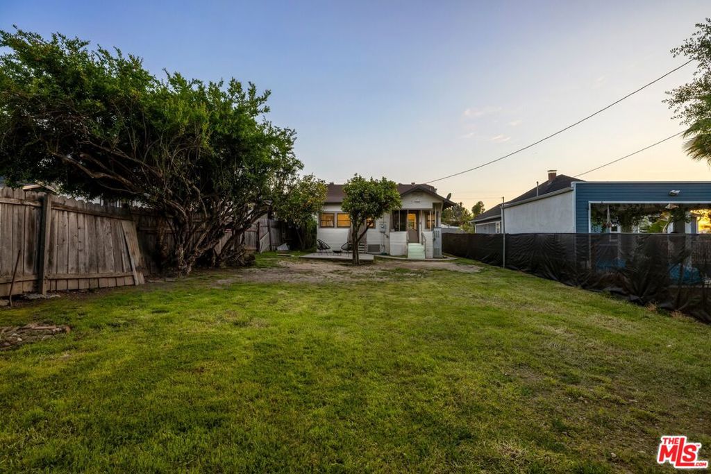 6117 York Boulevard Property Photo 9