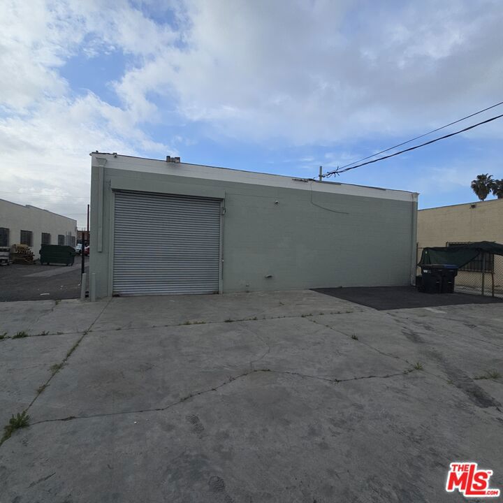 455 E Alondra Boulevard Property Photo 18