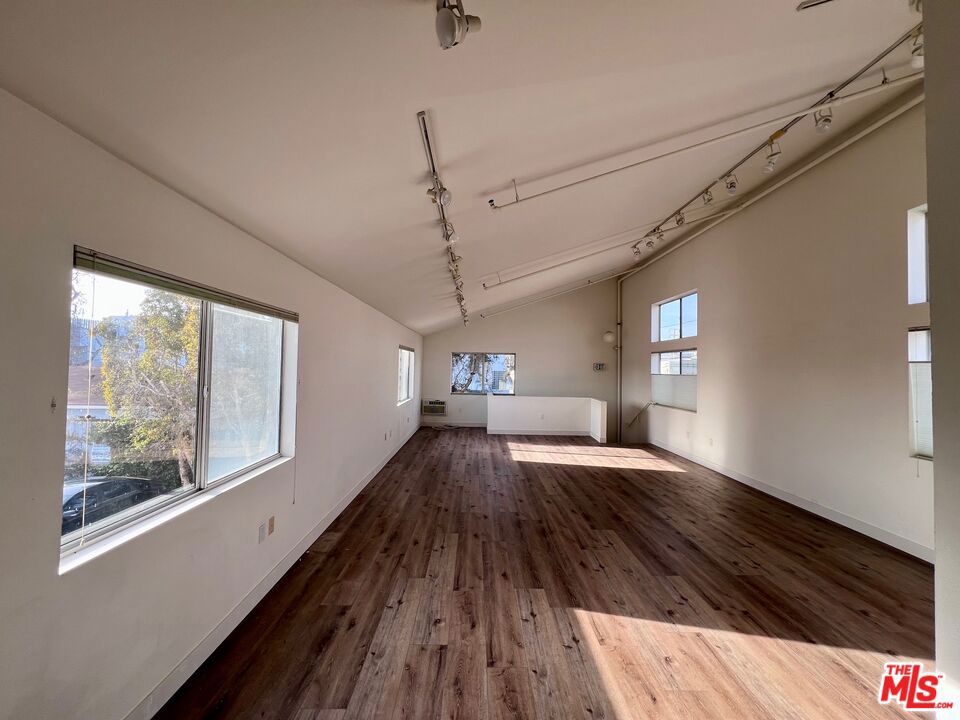 1309 Pico E Property Photo 3