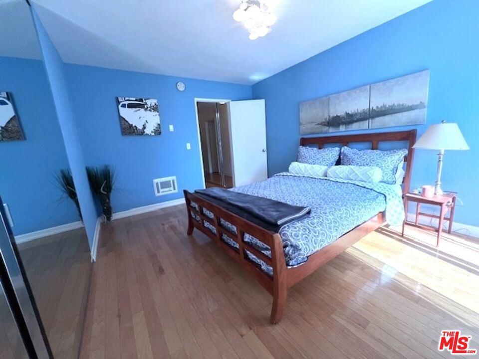 11645 Montana Avenue 102 Property Photo 22
