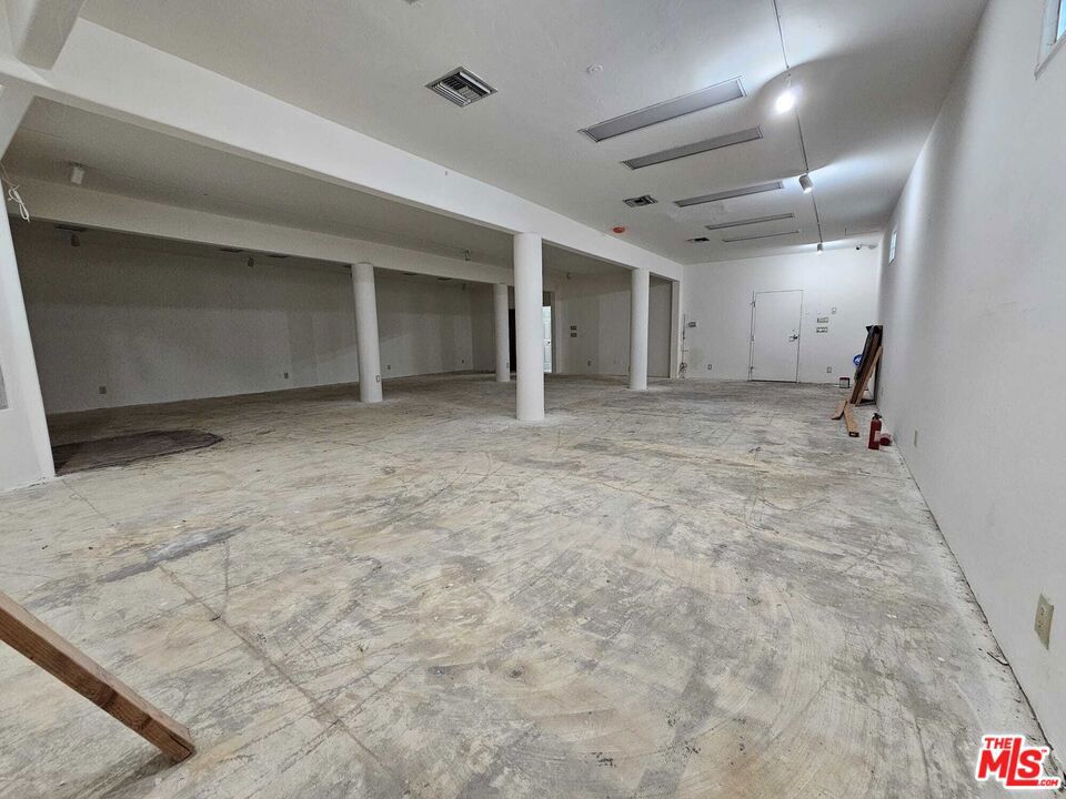 6628 Lankershim Boulevard Property Photo 4