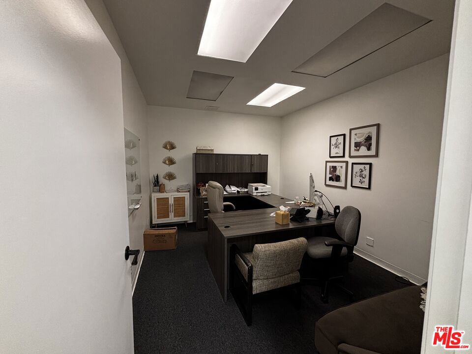 6656 Valjean Avenue Property Photo 10