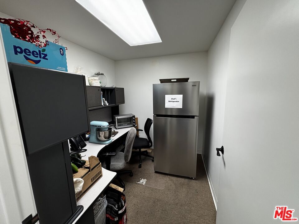 6656 Valjean Avenue Property Photo 12