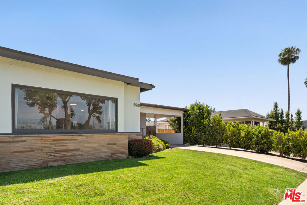 5918 S La Cienega Boulevard Property Photo 1