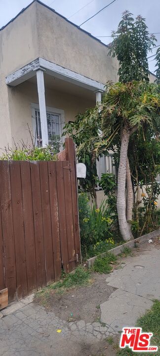 1739 E 57th Street Property Photo 1