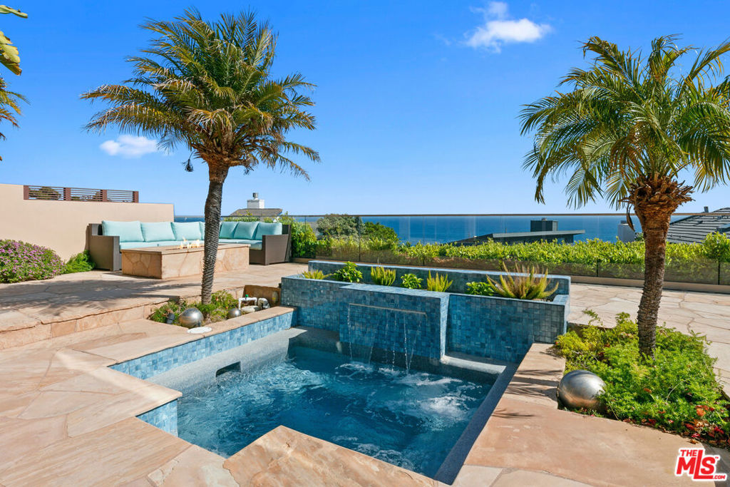 31522 Broad Beach Road Property Photo 2