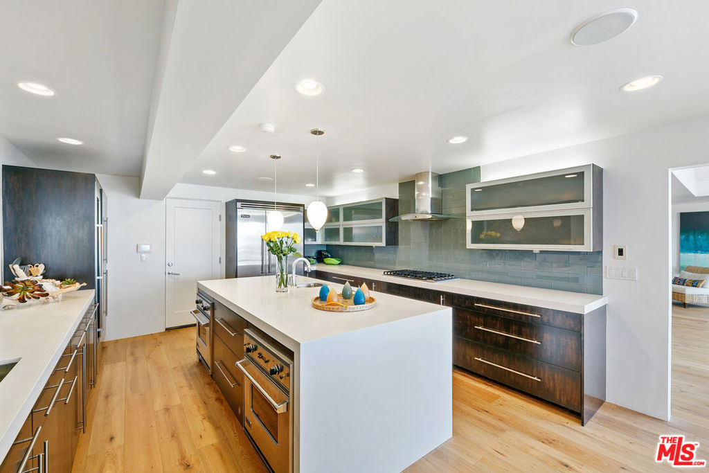 31522 Broad Beach Road Property Photo 17