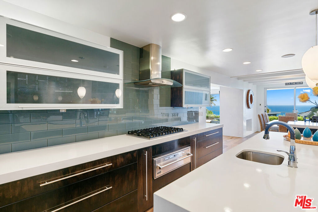31522 Broad Beach Road Property Photo 18