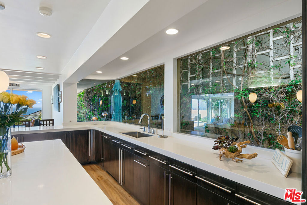 31522 Broad Beach Road Property Photo 19