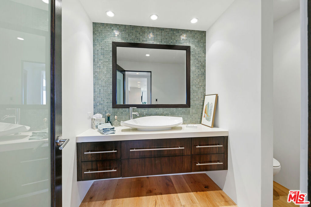 31522 Broad Beach Road Property Photo 20