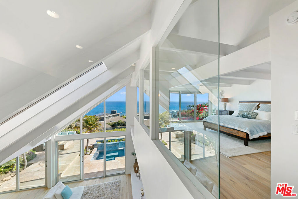 31522 Broad Beach Road Property Photo 28