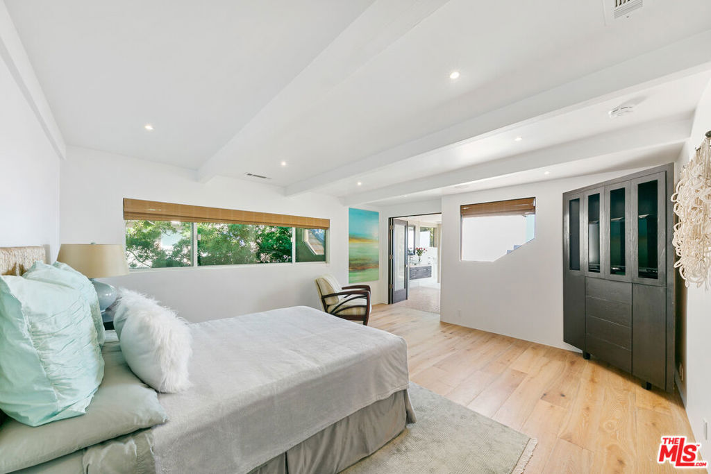 31522 Broad Beach Road Property Photo 40