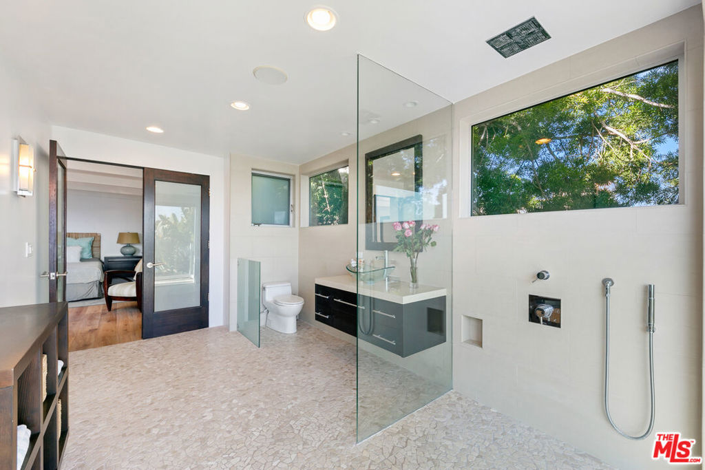 31522 Broad Beach Road Property Photo 44
