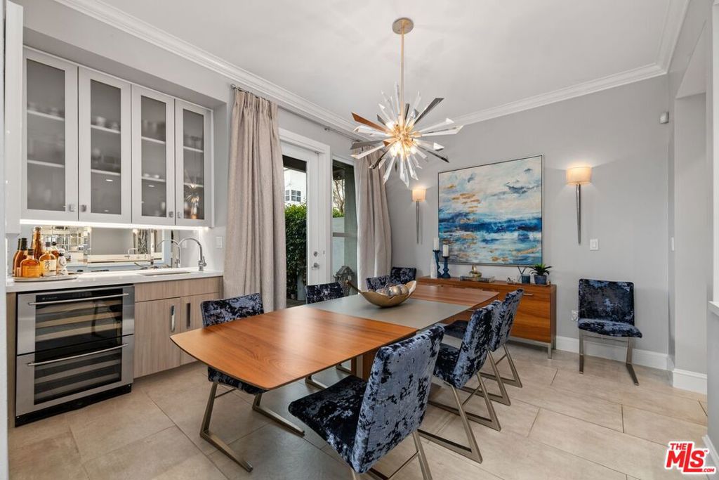 6099 S Seabluff Drive Property Photo 14