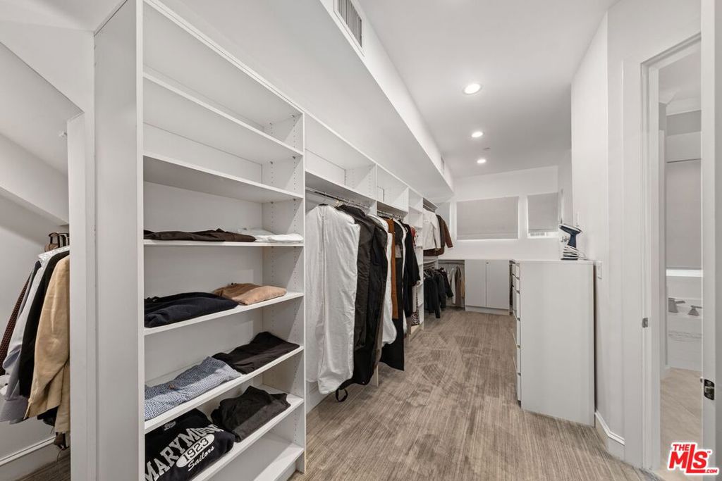 6099 S Seabluff Drive Property Photo 25