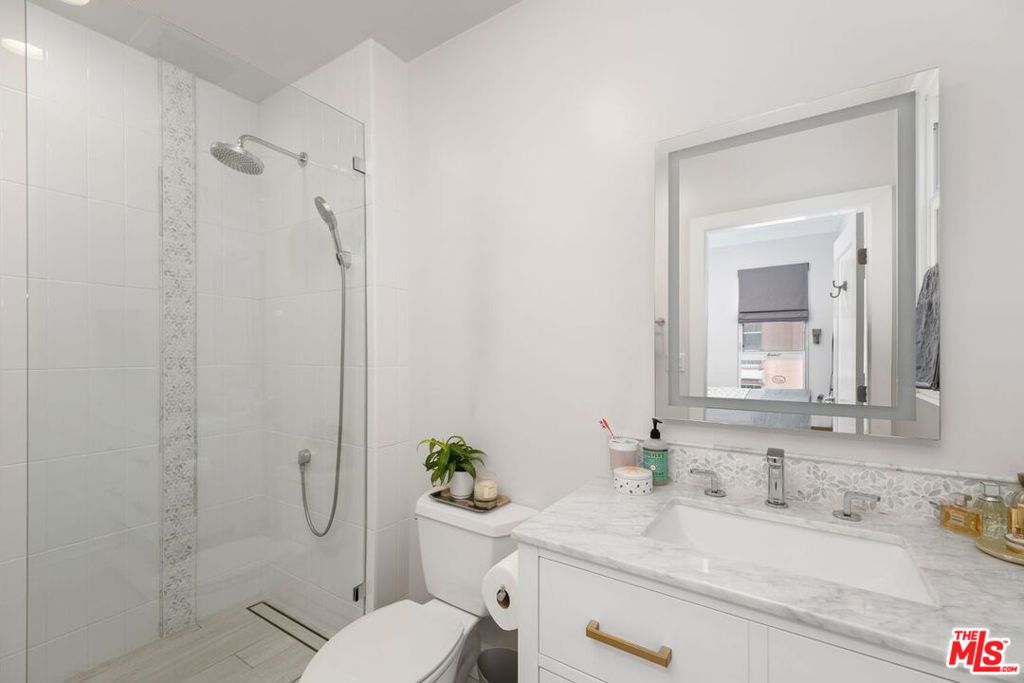 6099 S Seabluff Drive Property Photo 35