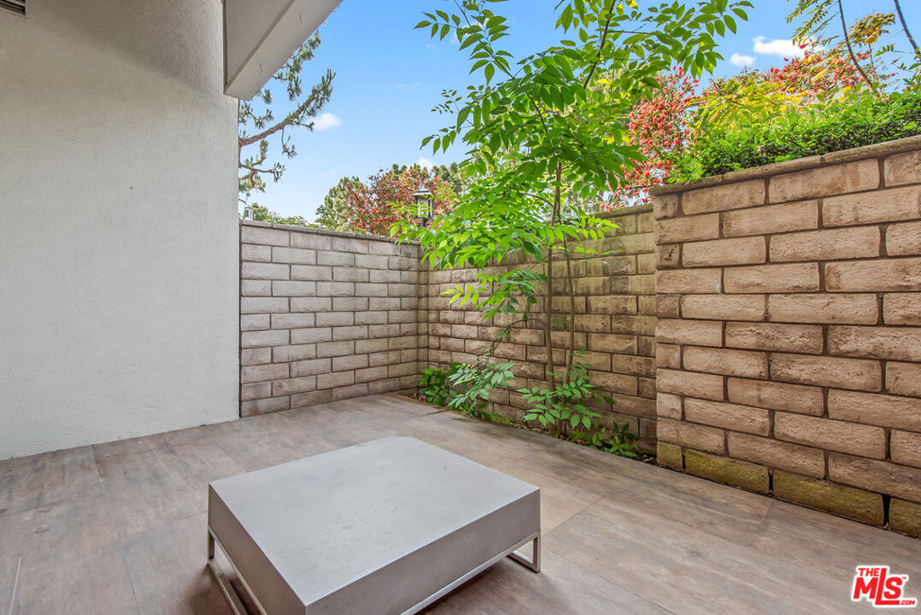 4801 La Villa Marina C Property Photo 7