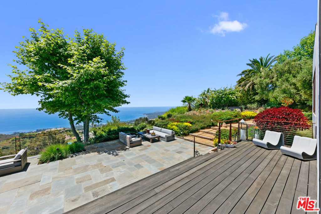 27450 Calicut Road Property Photo 13