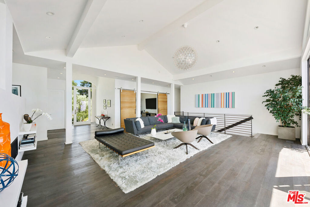 27450 Calicut Road Property Photo 18