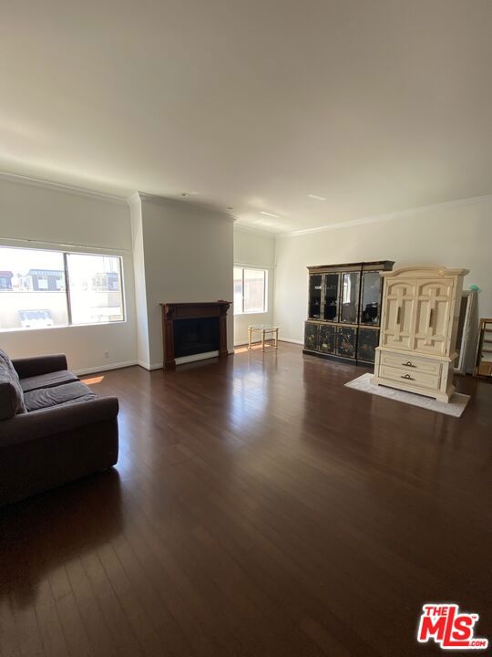 5410 Rhodes Avenue 209 Property Photo