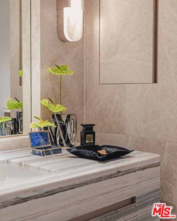 9200 Wilshire Blvd 406w Property Photo 6