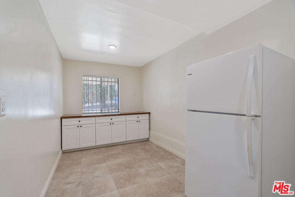 945 N Ditman Avenue Property Photo 15