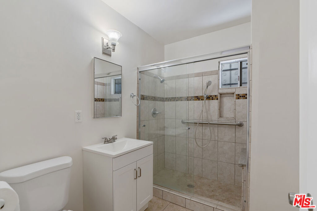 945 N Ditman Avenue Property Photo 20