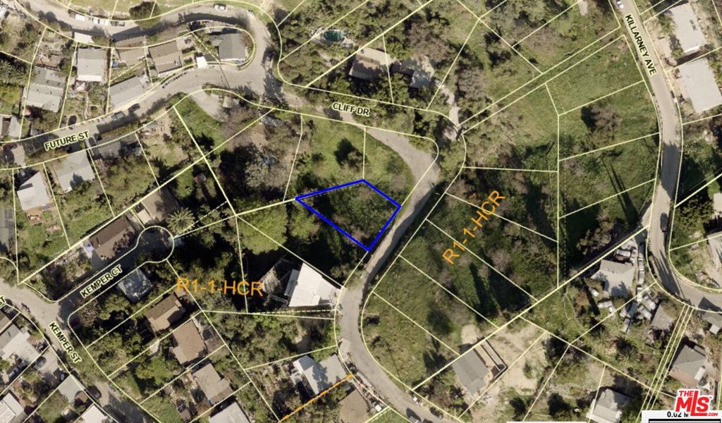 1526 N Cliff Drive Property Photo 11
