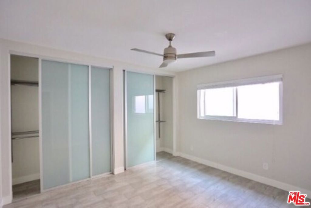738 N Hudson Avenue Property Photo 23