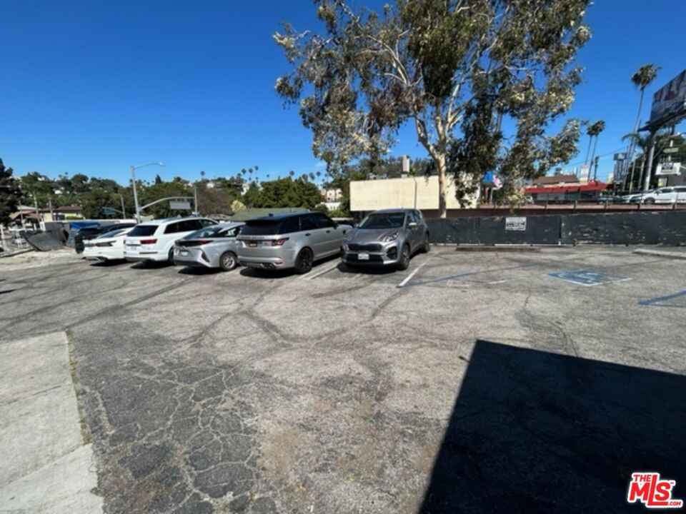 2861 W Sunset Boulevard Property Photo 3