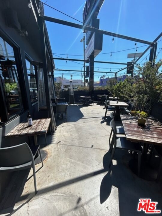 2861 W Sunset Boulevard Property Photo 18
