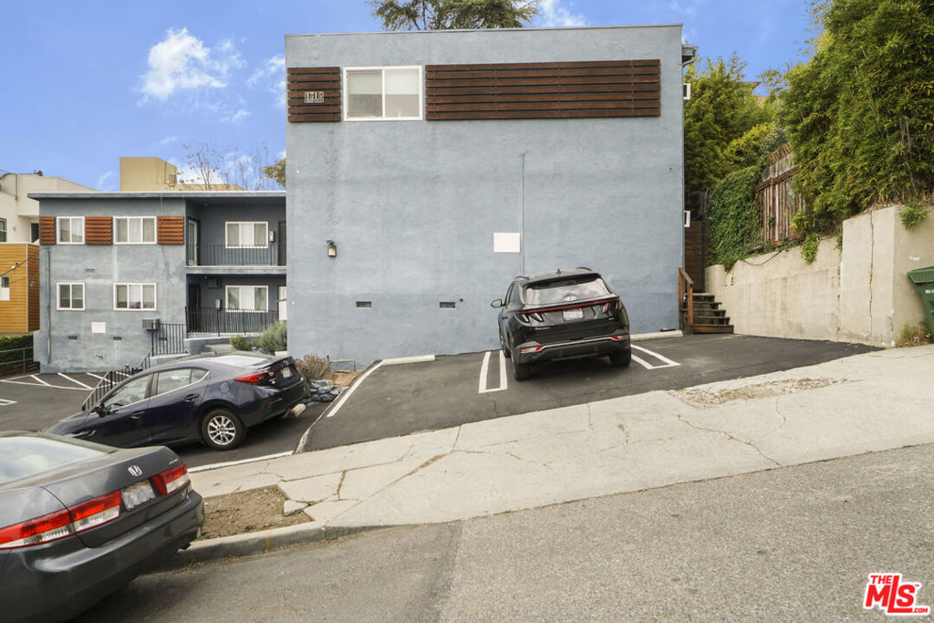 1315 Montana Street Property Photo 4