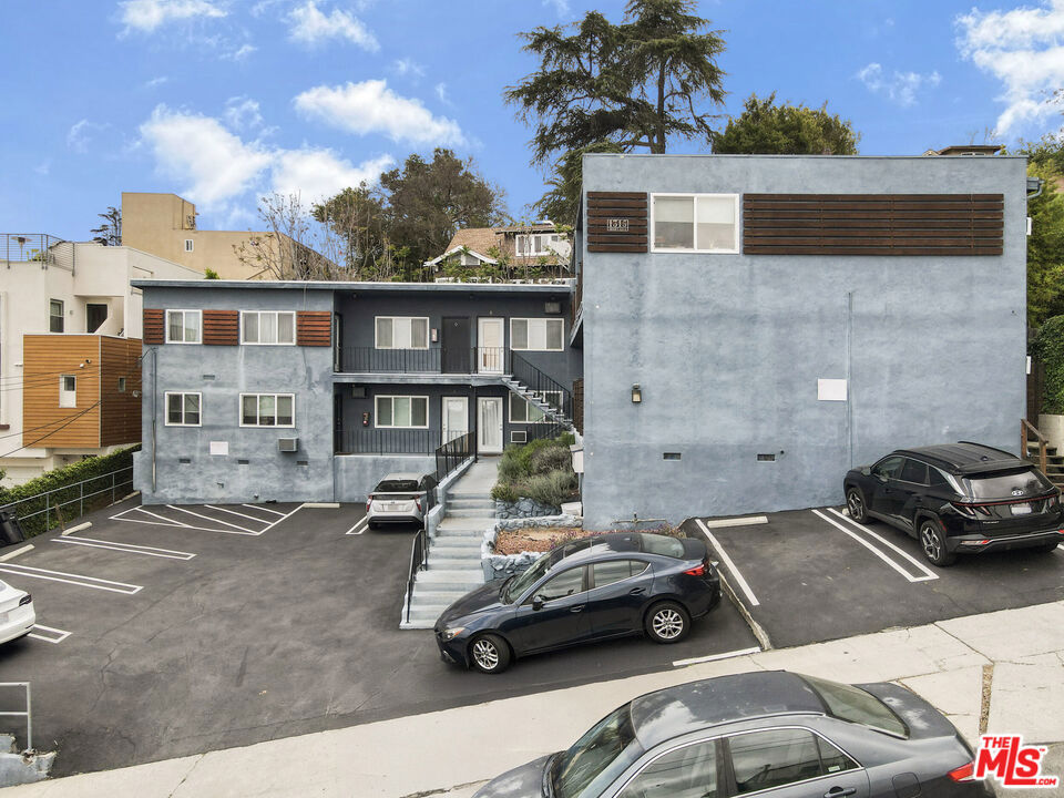 1315 Montana Street Property Photo 11