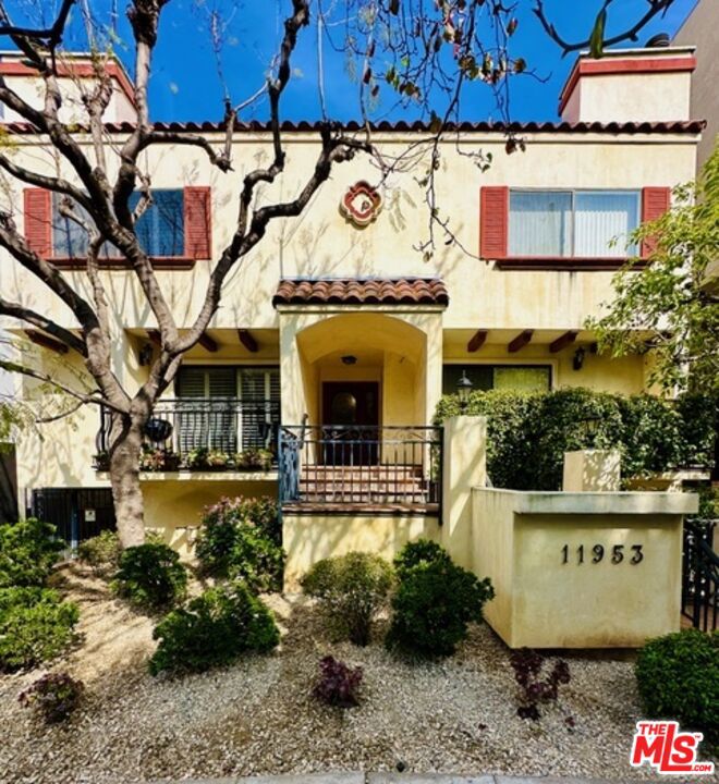 11953 Goshen Avenue 5 Property Photo 1