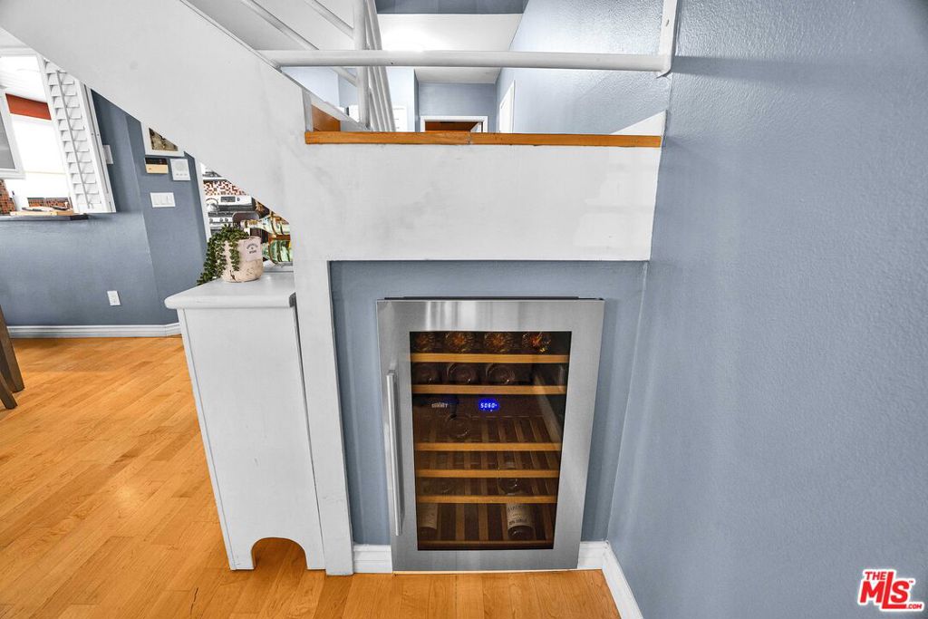 11953 Goshen Avenue 5 Property Photo 12