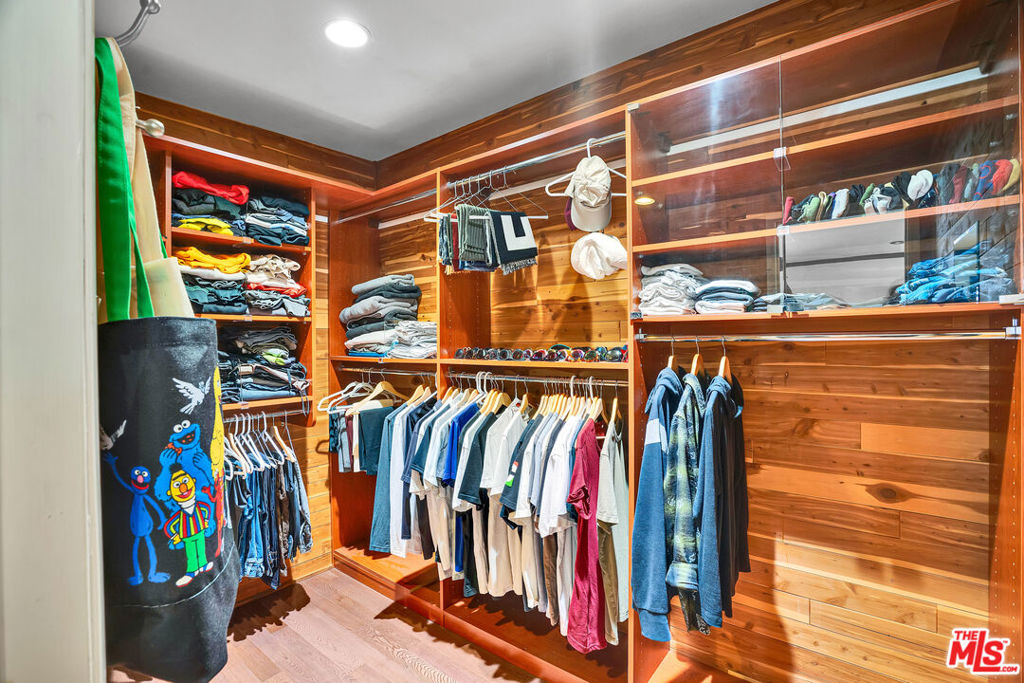 11953 Goshen Avenue 5 Property Photo 19