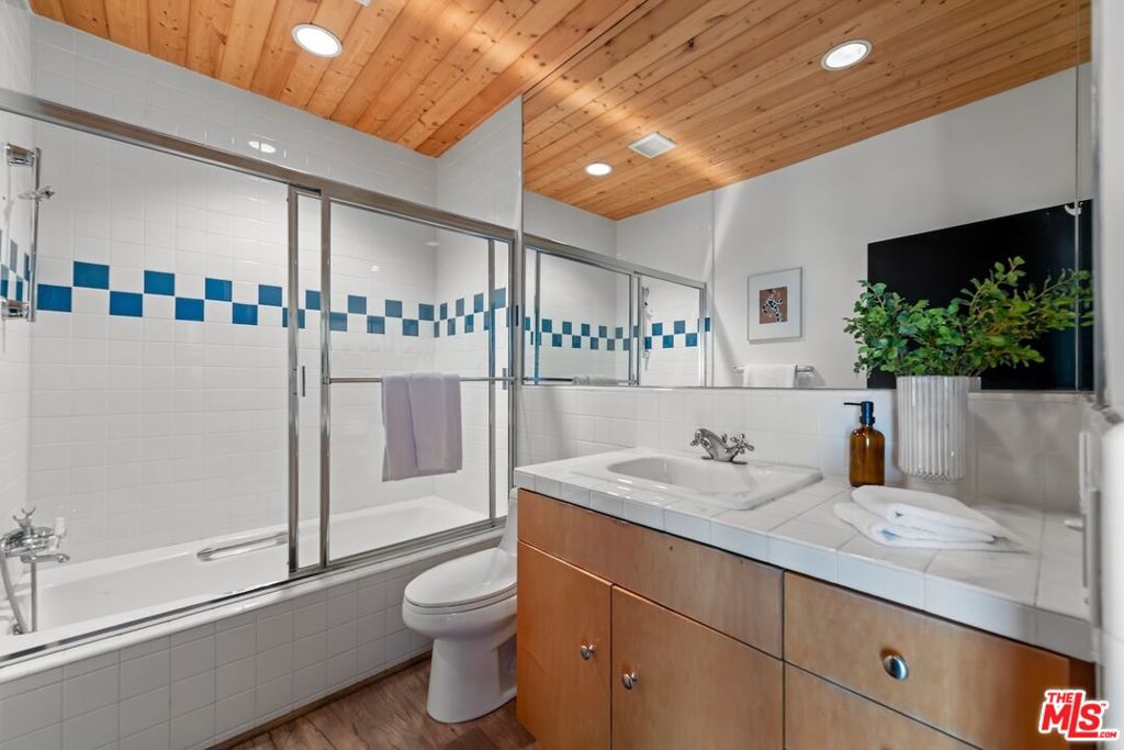 23701 Harbor Vista Drive Property Photo 32