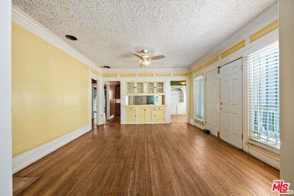 206 N Oxford Avenue Property Photo 17