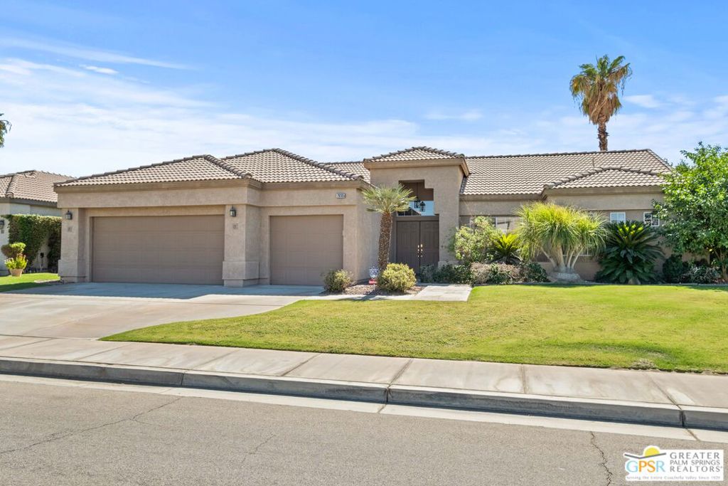 79185 Canterra Circle Property Photo 2