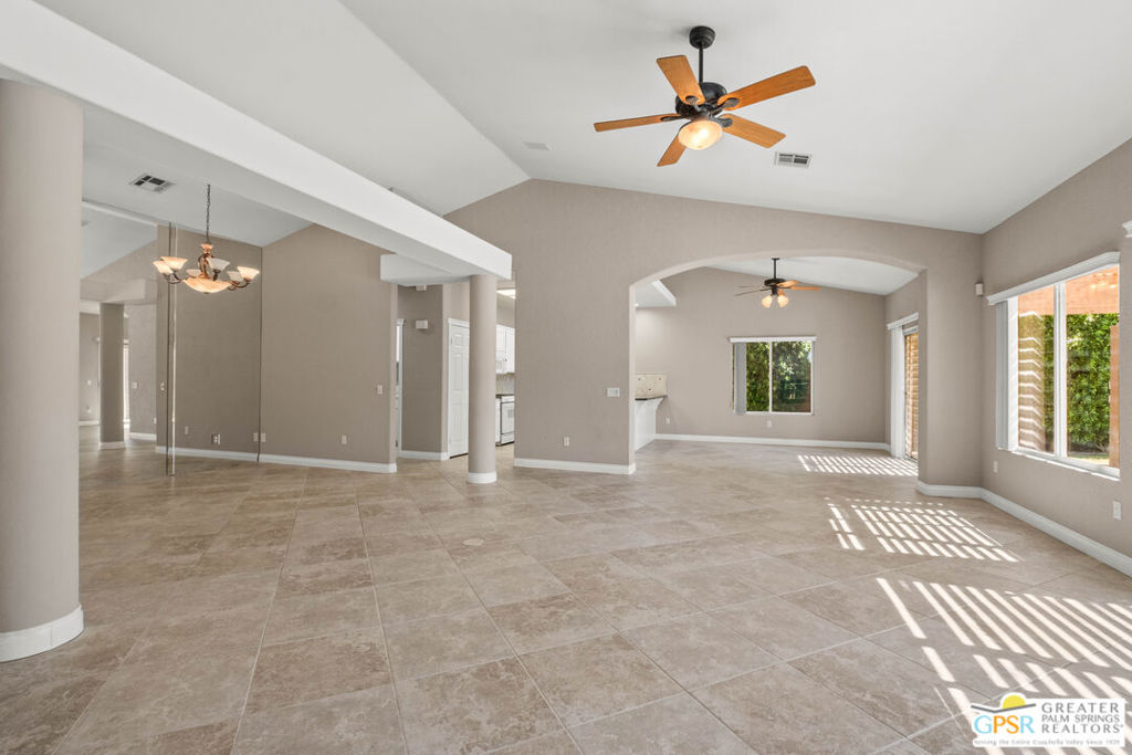 79185 Canterra Circle Property Photo 8