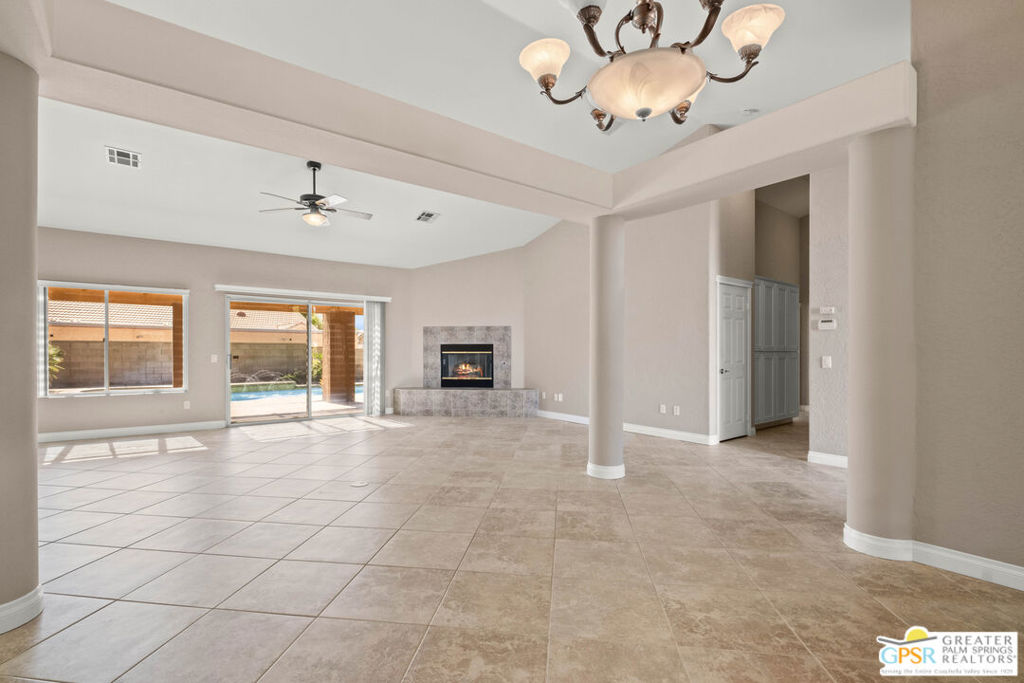 79185 Canterra Circle Property Photo 13