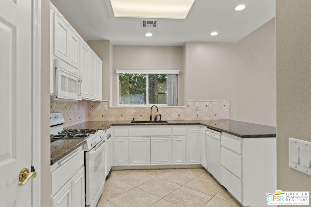 79185 Canterra Circle Property Photo 21