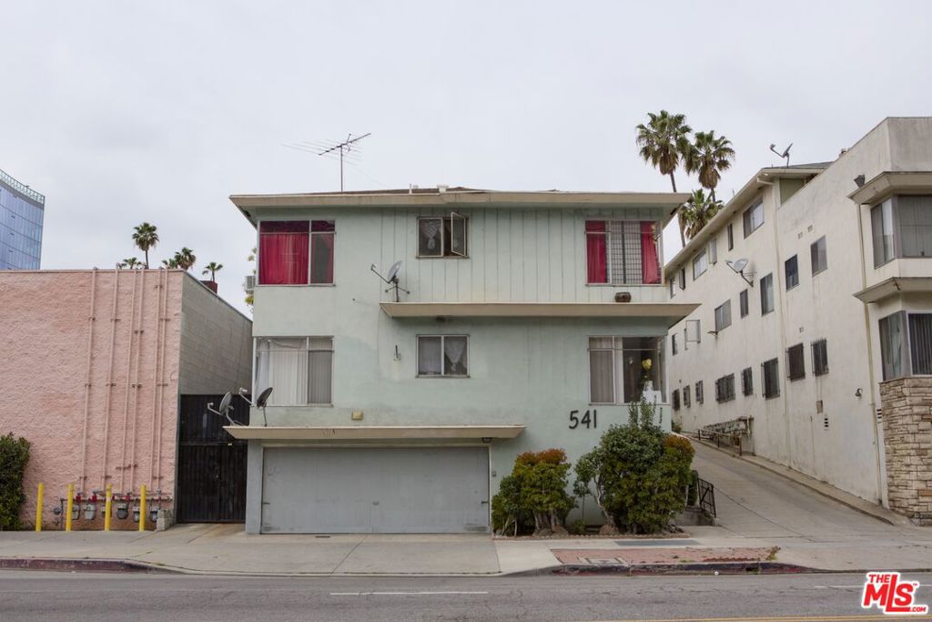 541 S Normandie Avenue Property Photo 1