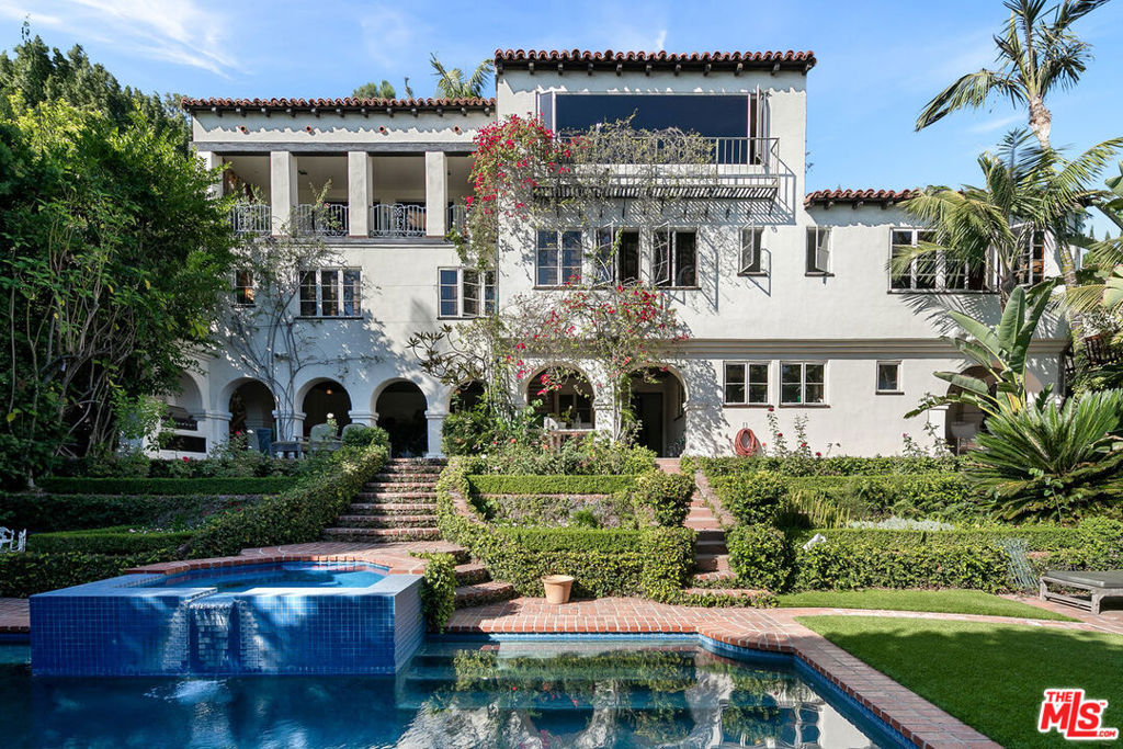 7464 Hillside Avenue Property Photo